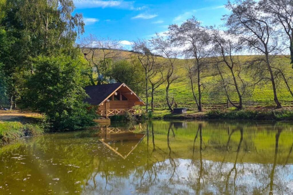 Log Cabin/hot Tub On Private Jurassic Coast *