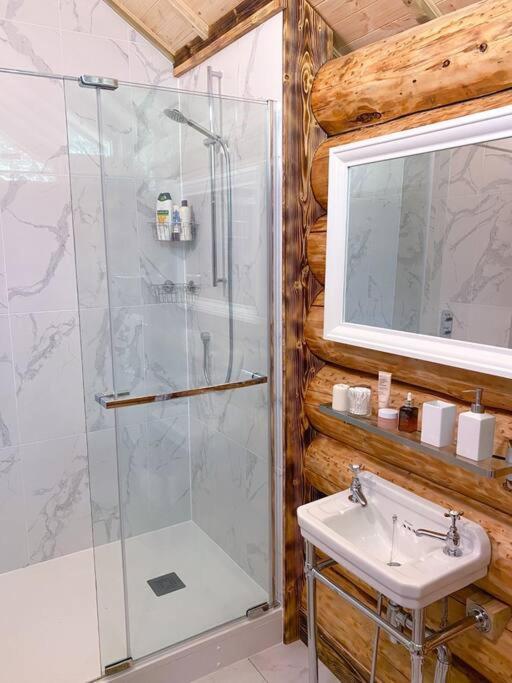 Log Cabin/hot Tub On Private Jurassic Coast Villa *